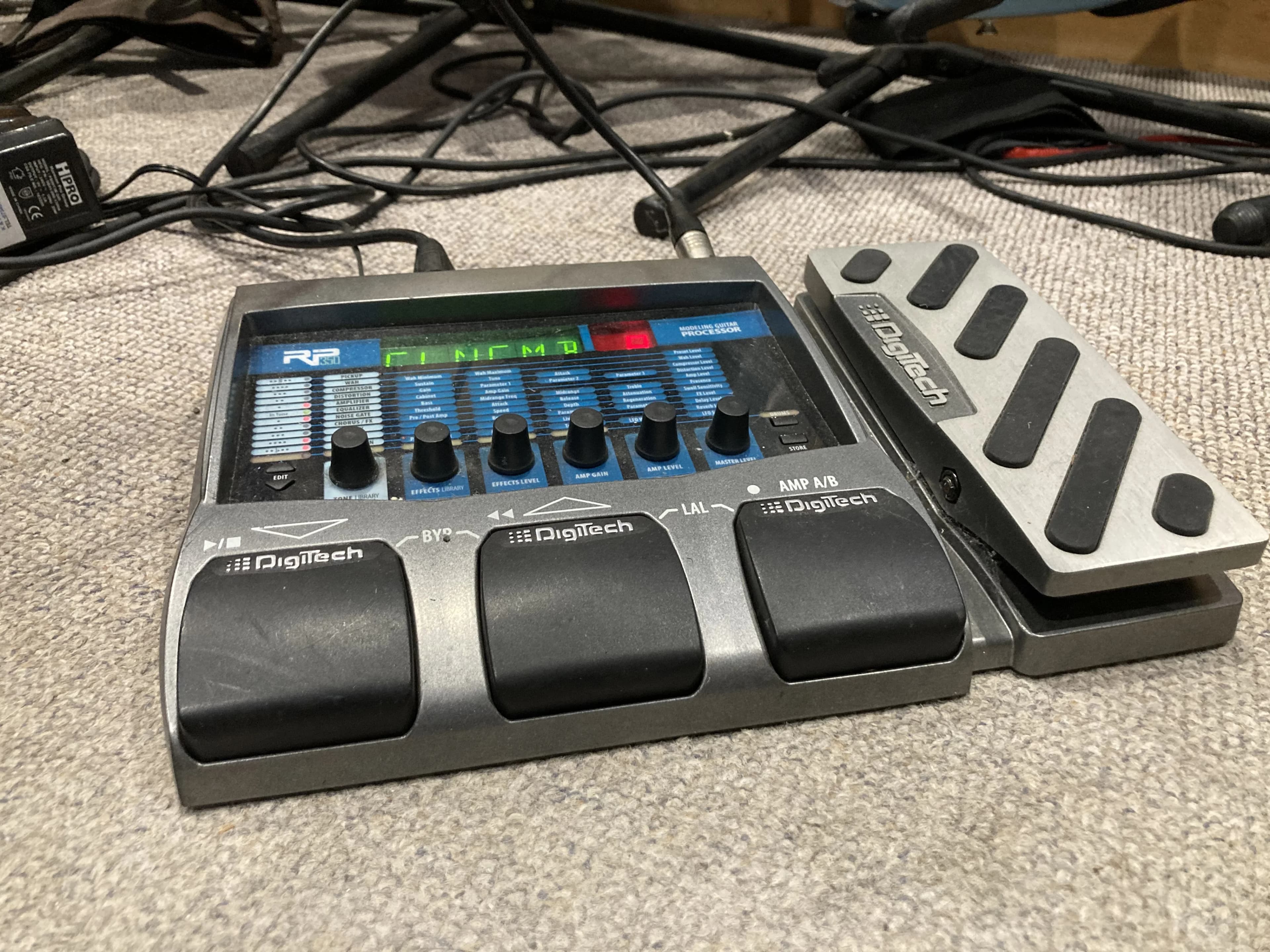 Guitar effects pedals and equipment